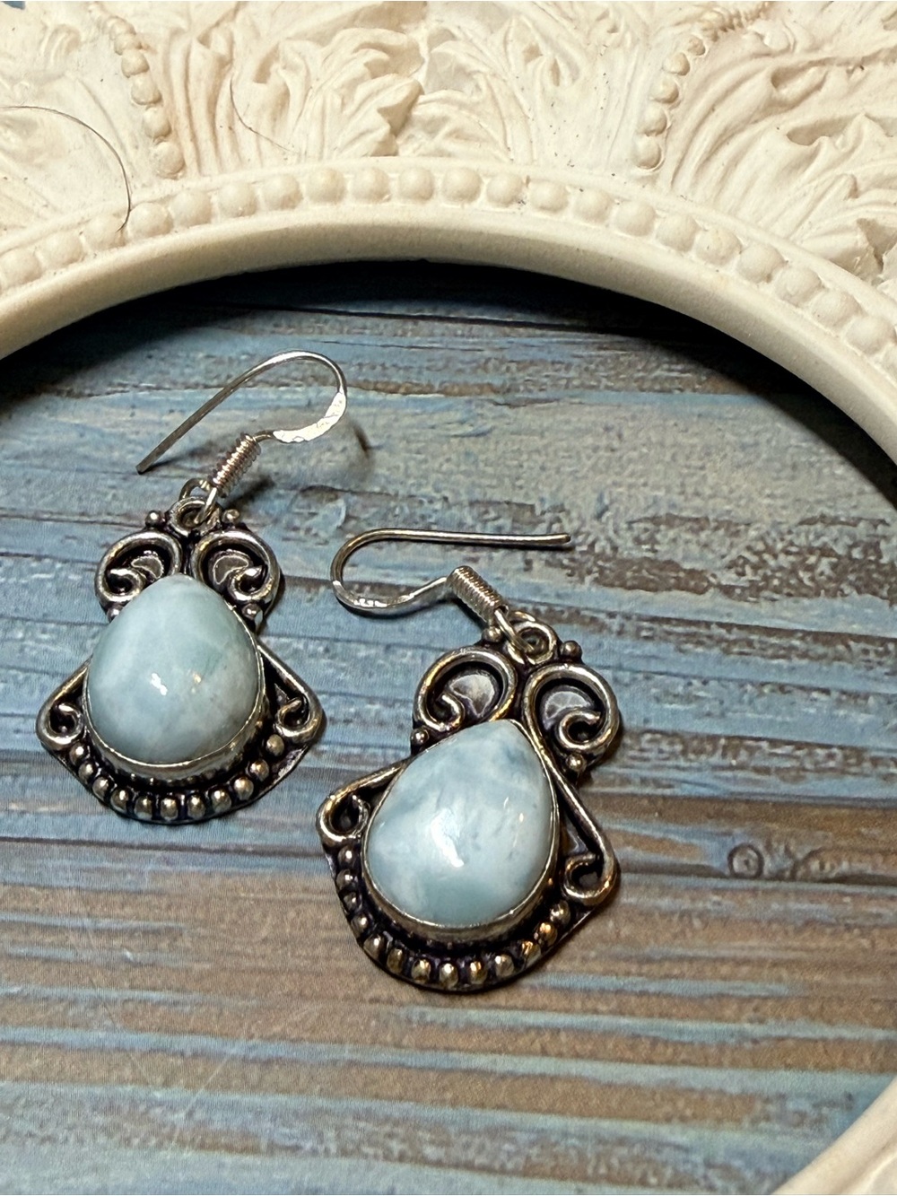 Silver Teardrop agate Filigree Earrings with Pale Blue Stones - Picture 2 of 2